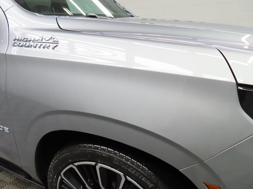 Used 2025 Chevrolet Tahoe High Country image 37