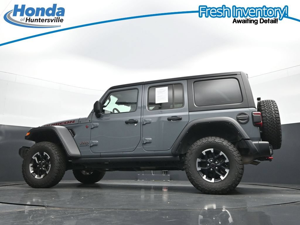 Used 2025 Jeep Wrangler Unlimited Rubicon AWD/4WD image 29