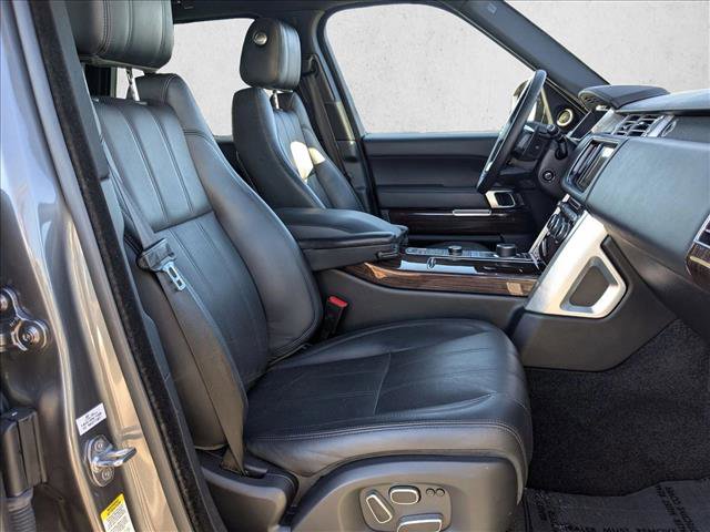 Used 2014 Land Rover Range Rover HSE image 24