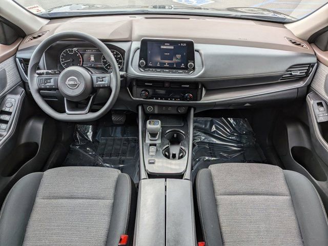 Used 2022 Nissan Rogue SV image 15
