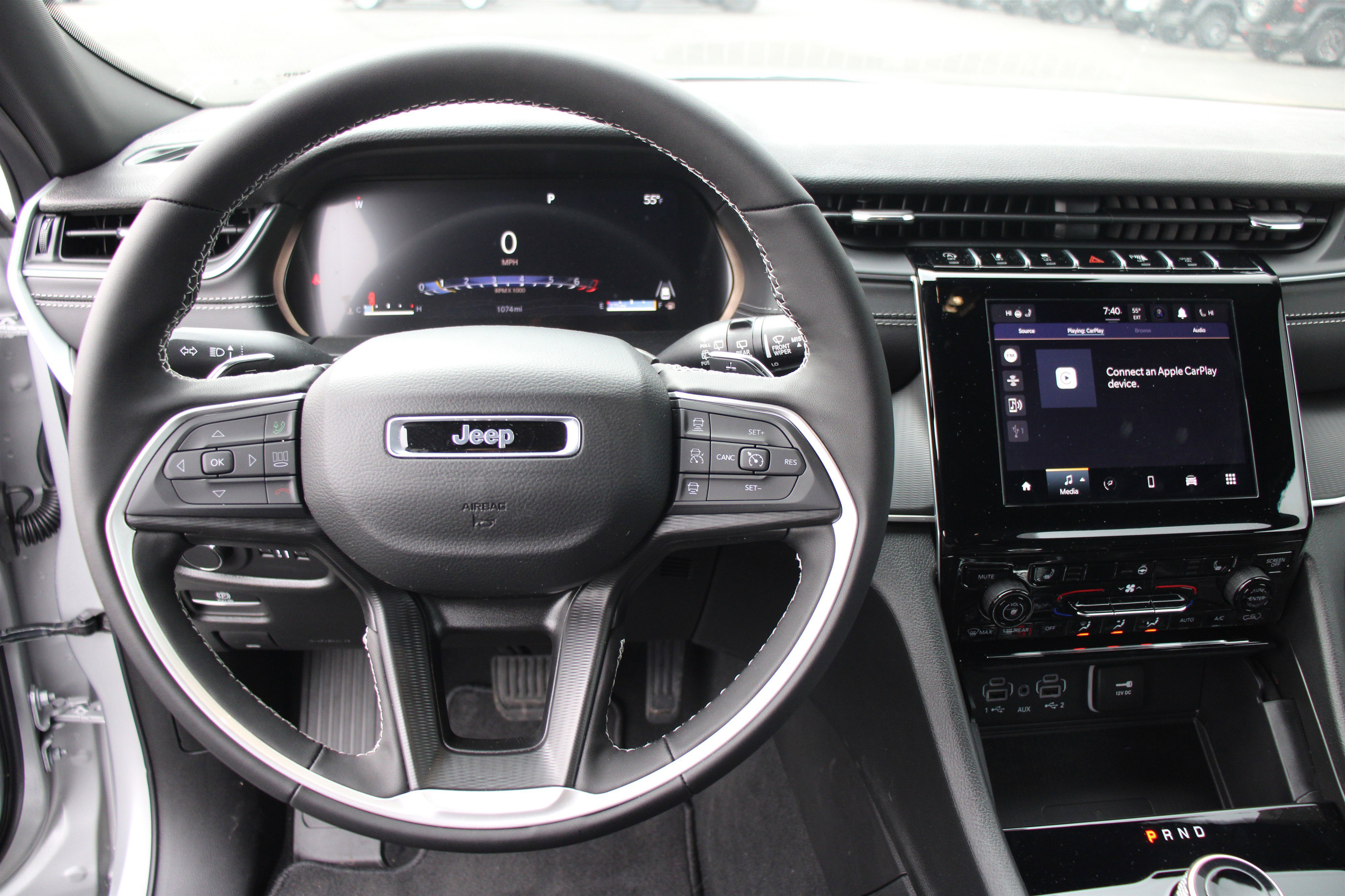 New 2025 Jeep Grand Cherokee Laredo X w/ Luxury Tech Group I image 8