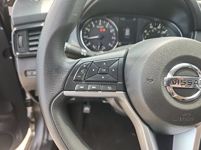 Used 2018 Nissan Rogue S AWD/4WD image 15