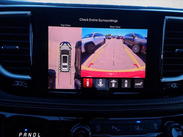New 2026 Chrysler Pacifica Select AWD/4WD image 20