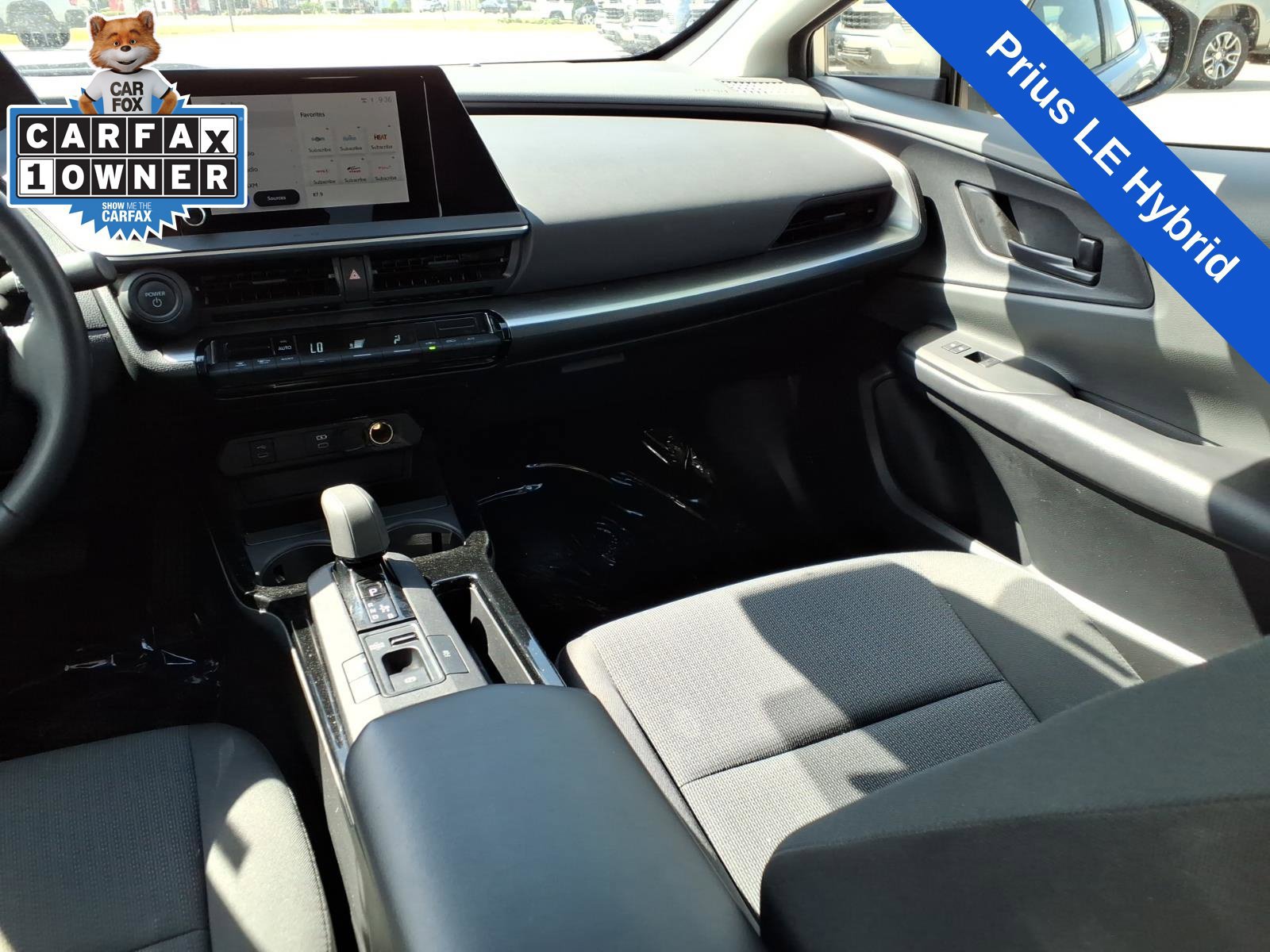 Used 2024 Toyota Prius LE FWD image 14