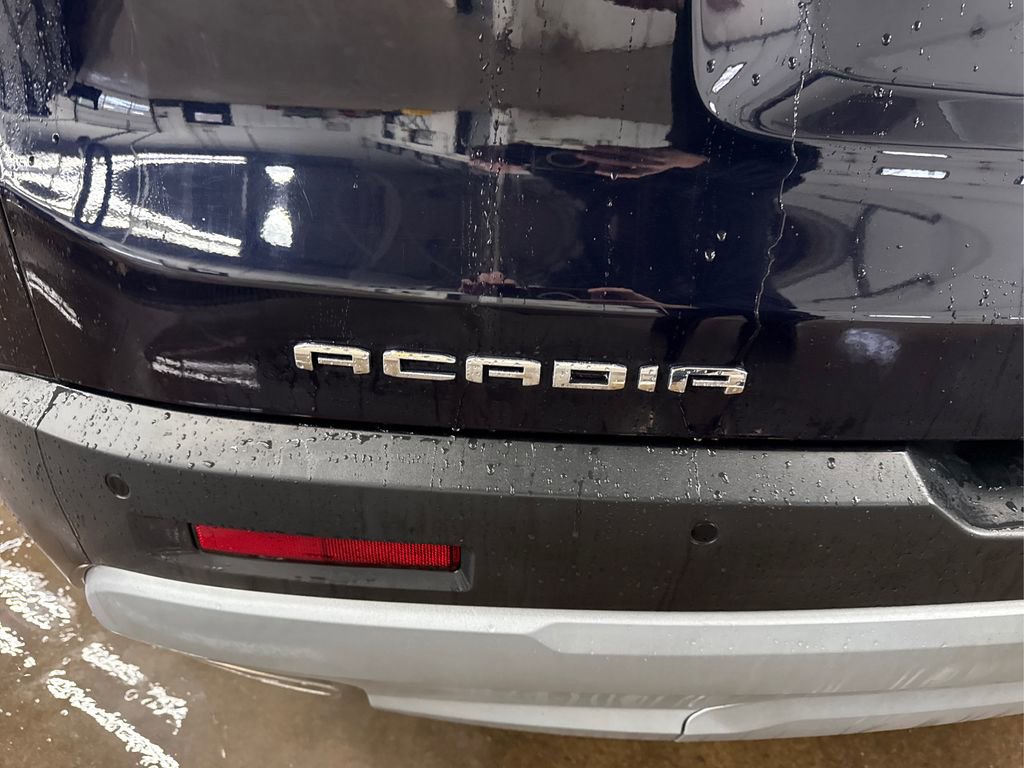 Used 2021 GMC Acadia SLE w/ Driver Convenience Package image 15