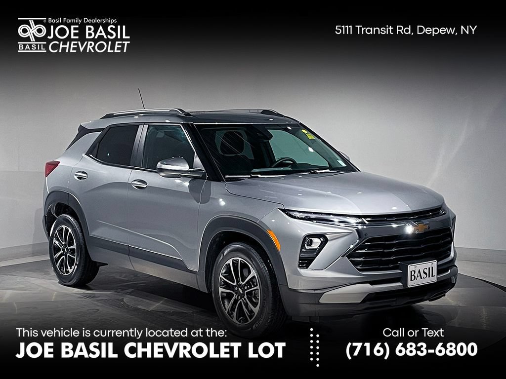 Used 2025 Chevrolet TrailBlazer LT w/ Driver Confidence Package