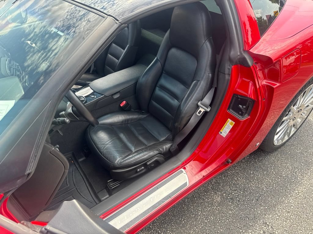 Used 2008 Chevrolet Corvette Coupe w/ Preferred Equipment Group RWD image 21
