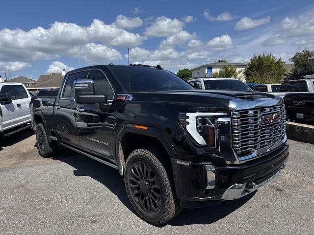 Used 2024 GMC Sierra 2500 Denali w/ Denali Reserve Package image 4