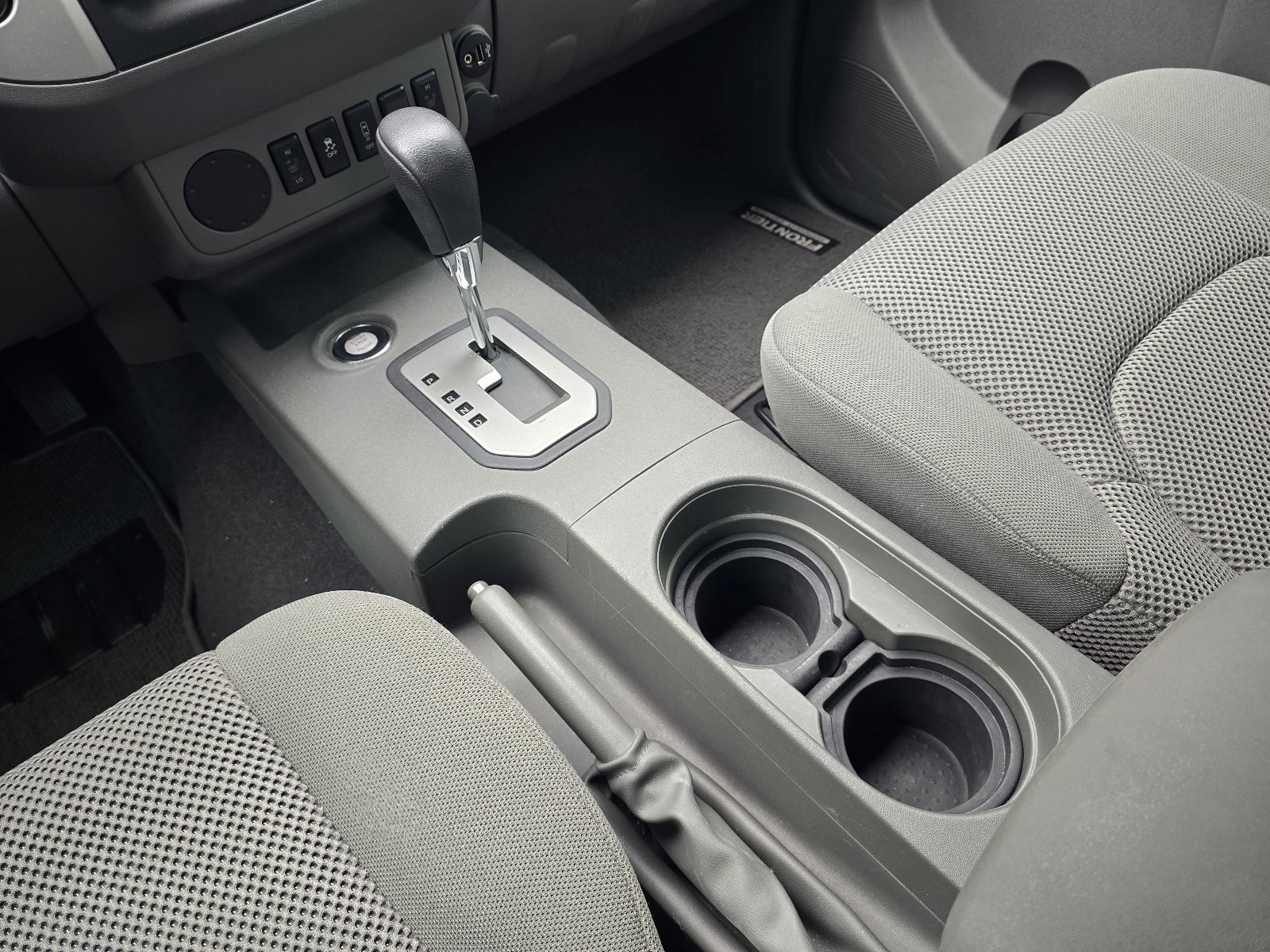 Used 2020 Nissan Frontier SV w/ Midnight Edition Floor Mats image 19