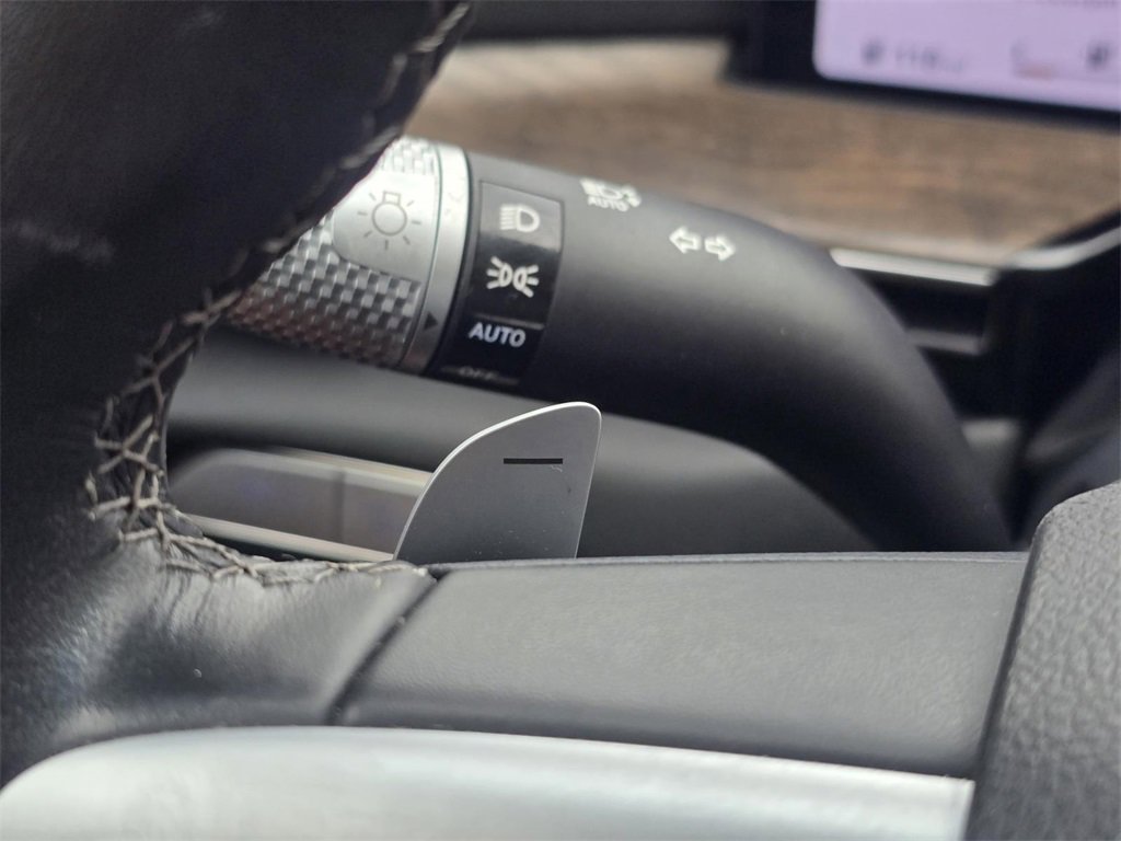 Used 2025 Genesis GV80 2.5T Advanced image 12