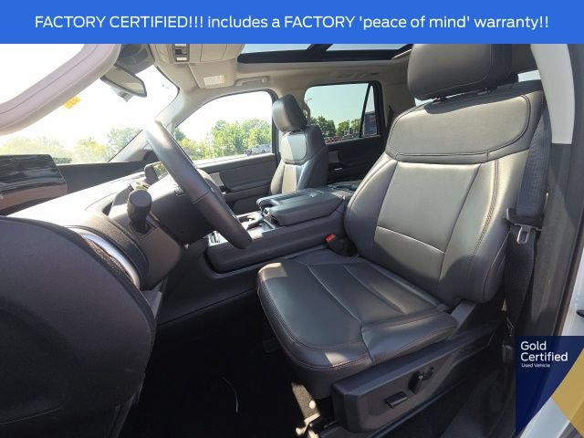 Used 2025 Ford Expedition Active AWD/4WD image 33