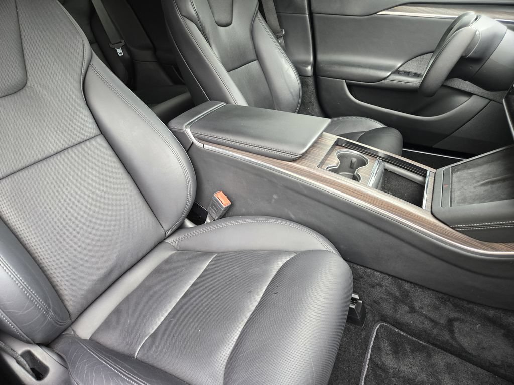 Used 2022 Tesla Model S AWD/4WD image 22