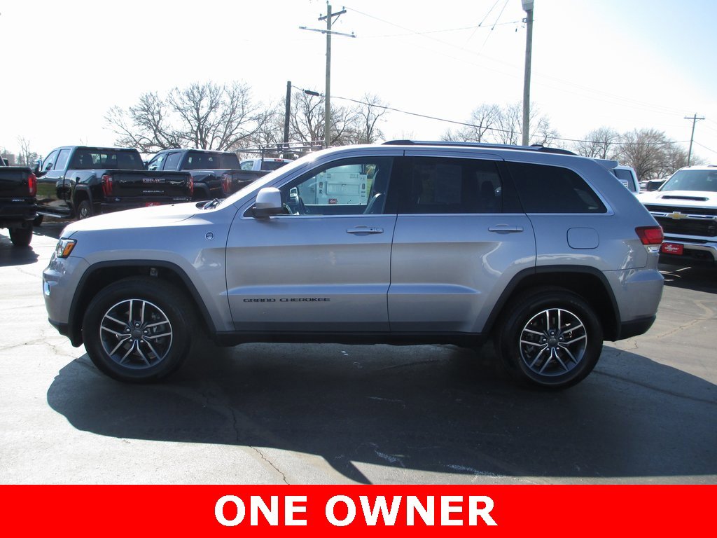 Used 2020 Jeep Grand Cherokee Laredo w/ Quick Order Package 2BN North image 10