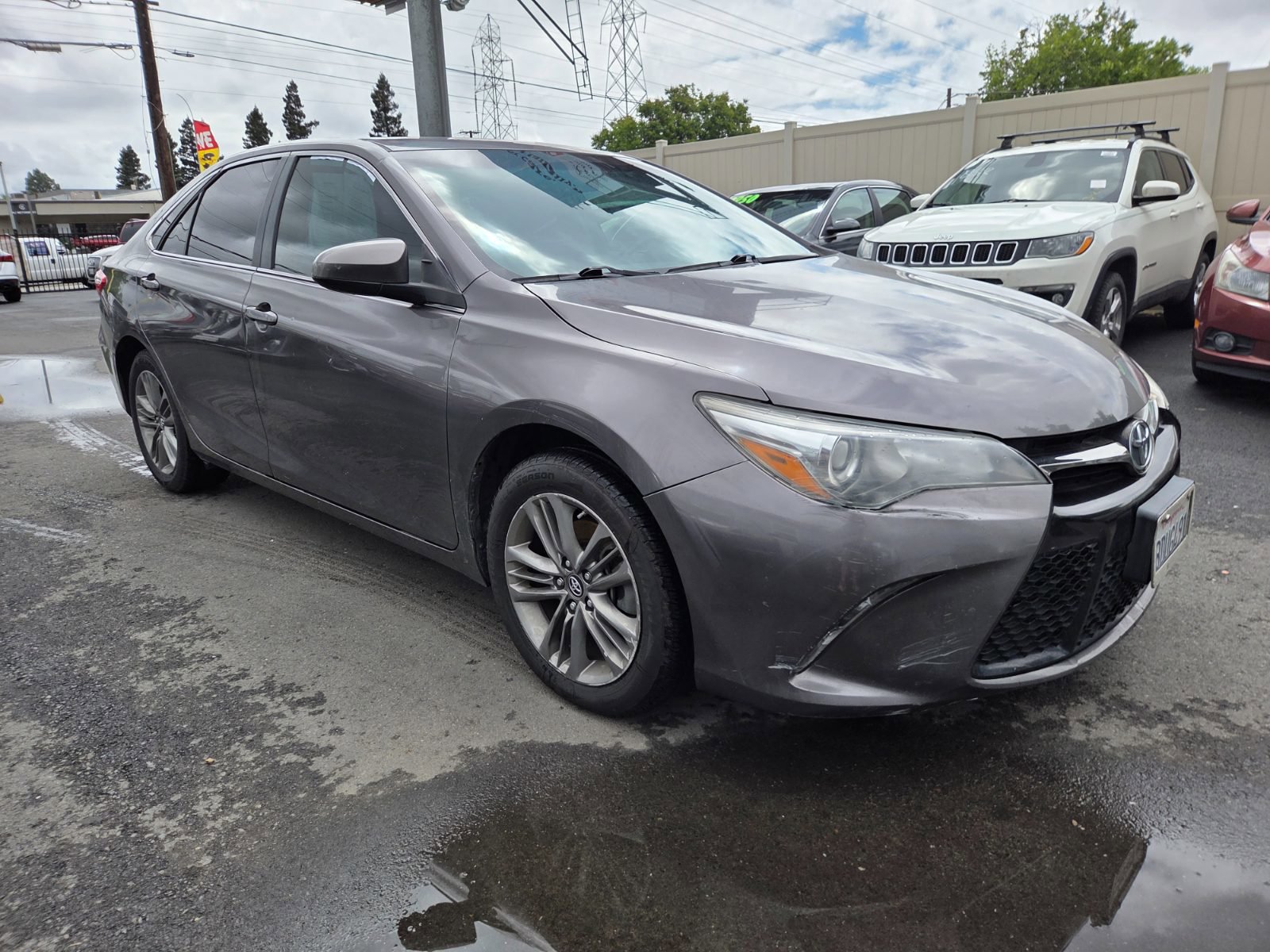 Used 2016 Toyota Camry SE FWD image 5