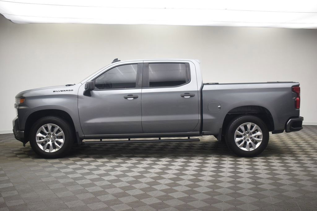 Used 2020 Chevrolet Silverado 1500 Custom w/ Custom Value Package RWD image 9