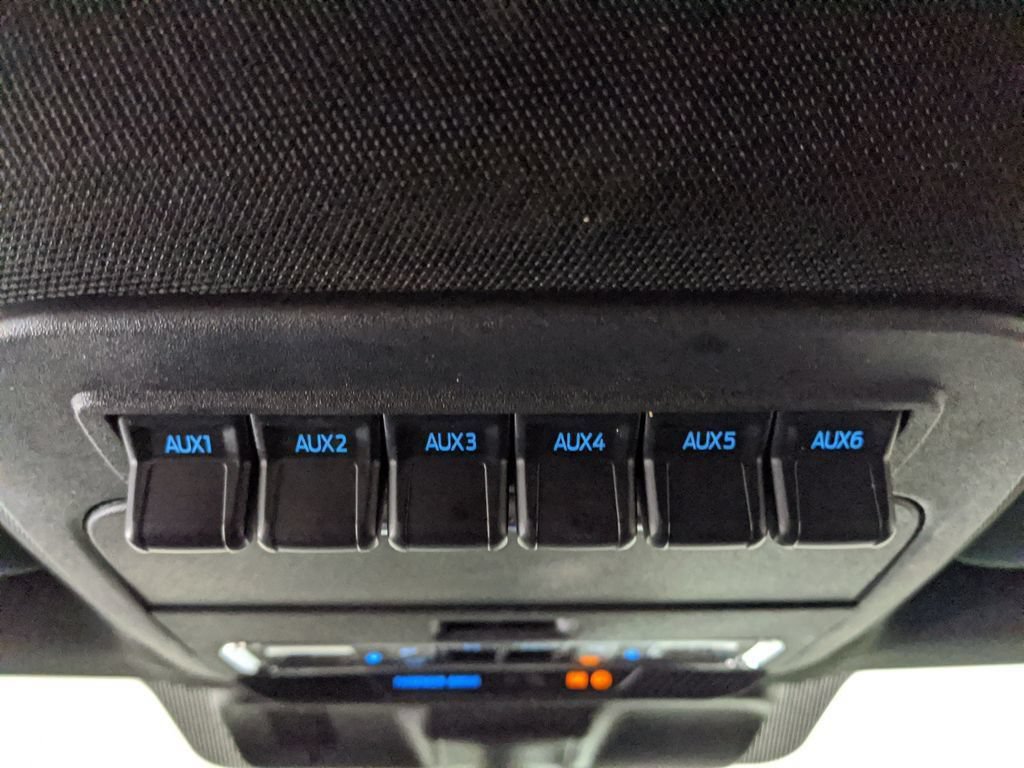 Used 2026 Ford F450 Platinum w/ FX4 Off-Road Package AWD/4WD image 8