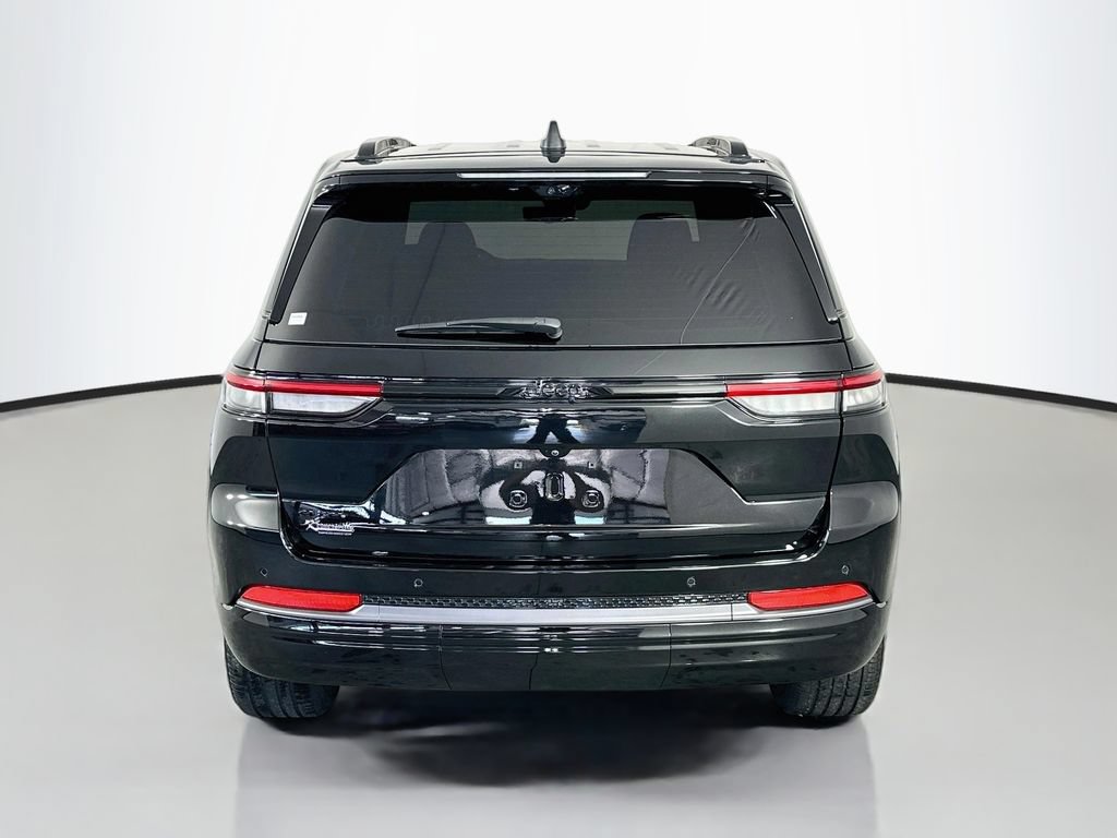 Used 2026 Jeep Grand Cherokee Limited AWD/4WD image 6