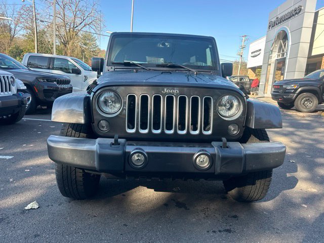 Used 2016 Jeep Wrangler Unlimited Sahara w/ Connectivity Group AWD/4WD image 19