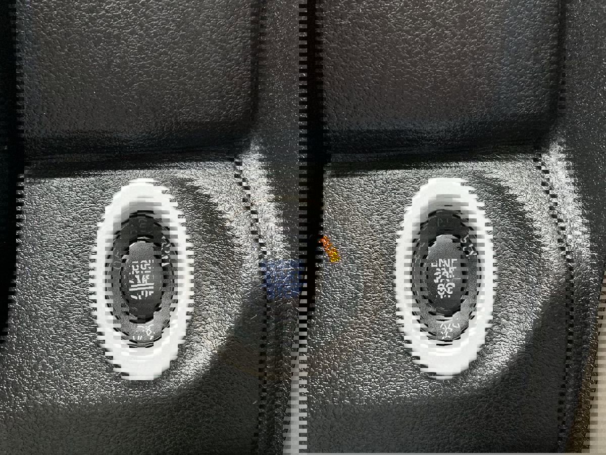 Used 2018 RAM 1500 Laramie image 21