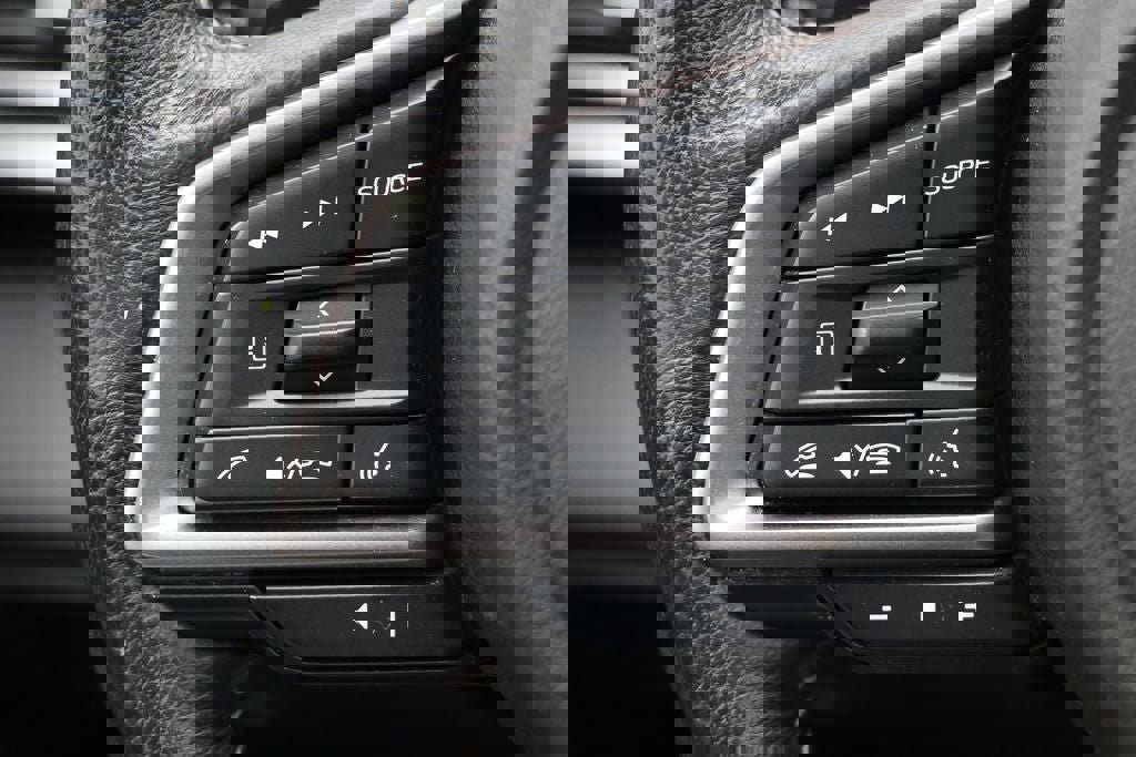 Used 2023 Subaru Outback Limited XT image 21