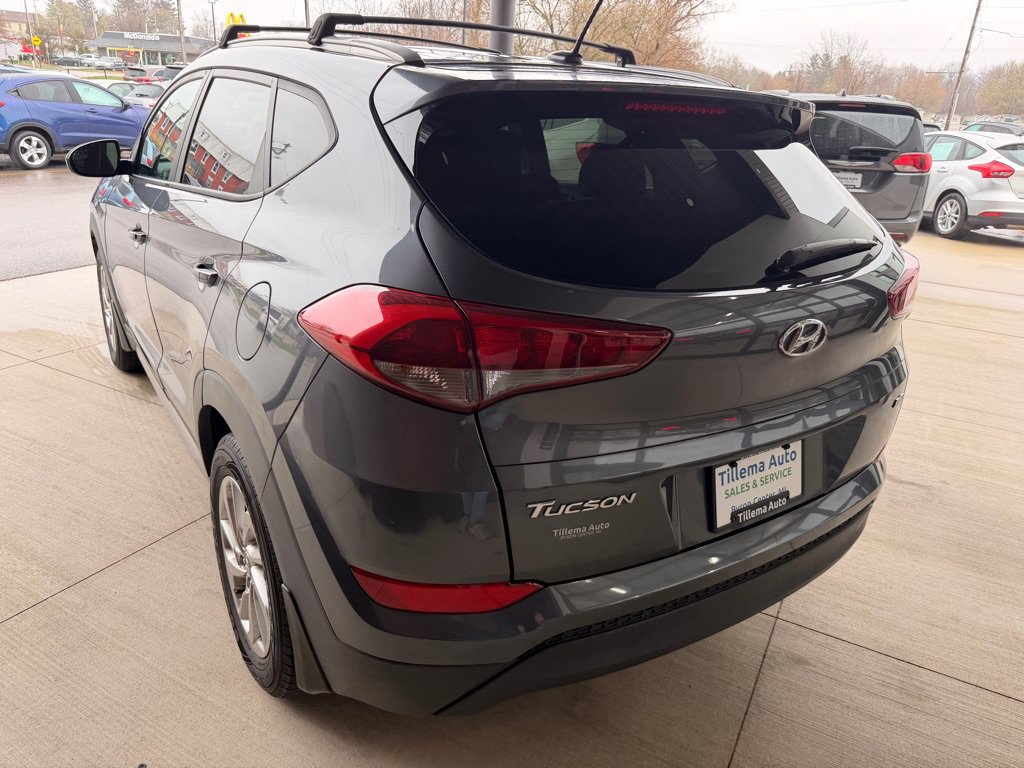 Used 2017 Hyundai Tucson SE w/ SE Popular Package 02 AWD/4WD image 5