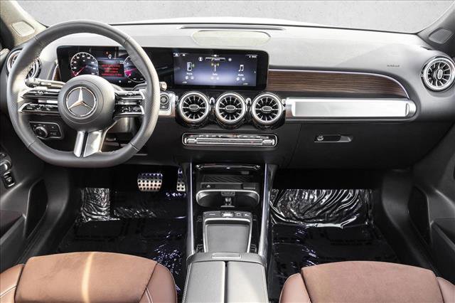 Certified 2026 Mercedes-Benz GLB 250 4MATIC image 23