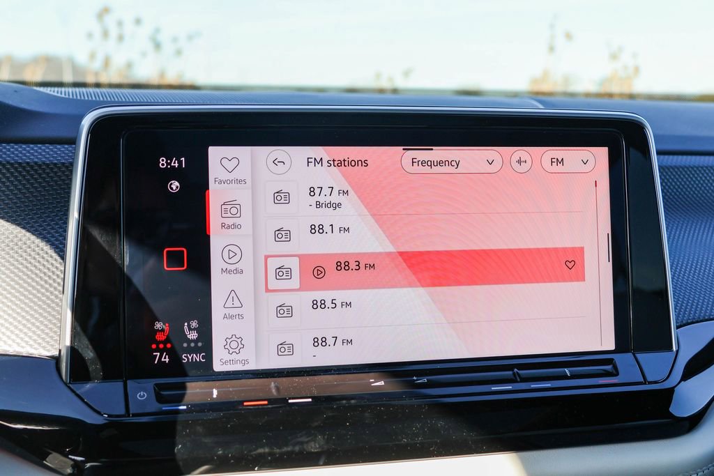 New 2025 Volkswagen Atlas Cross Sport SEL Premium R-Line image 28