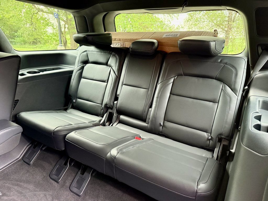 Used 2025 Lincoln Navigator Reserve w/ Jet Appearance Package AWD/4WD image 12