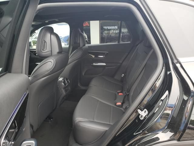 New 2025 Mercedes-Benz GLC 300 4MATIC image 12