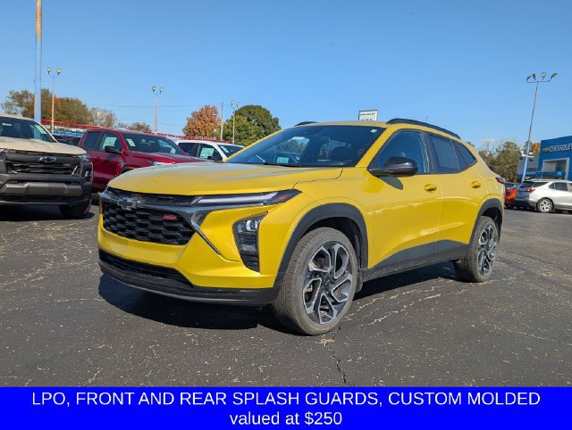 Used 2025 Chevrolet Trax RS w/ Driver Confidence Package FWD image 4