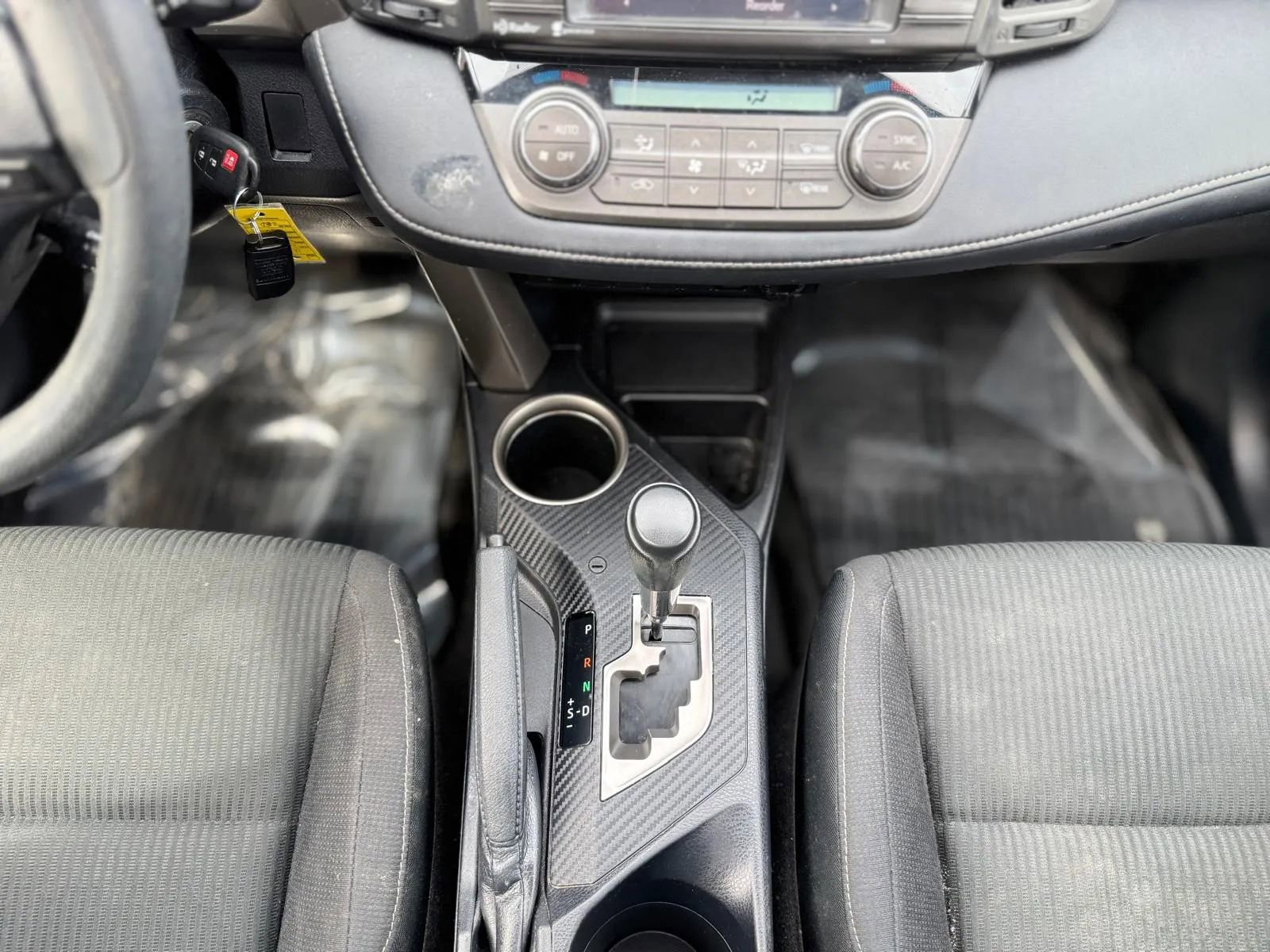 Used 2015 Toyota RAV4 XLE w/ Four Season Floor Mat Package image 19