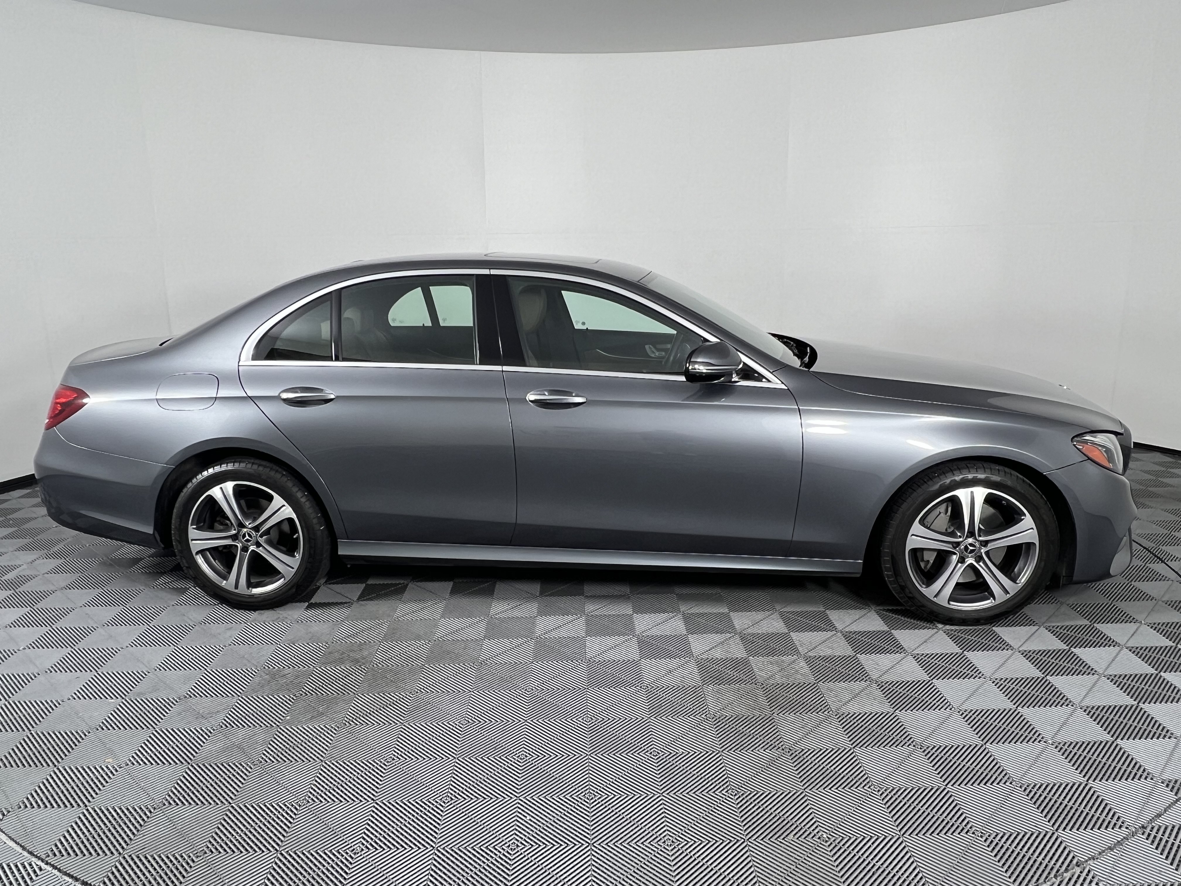 Certified 2020 Mercedes-Benz E 350 4MATIC Sedan image 14