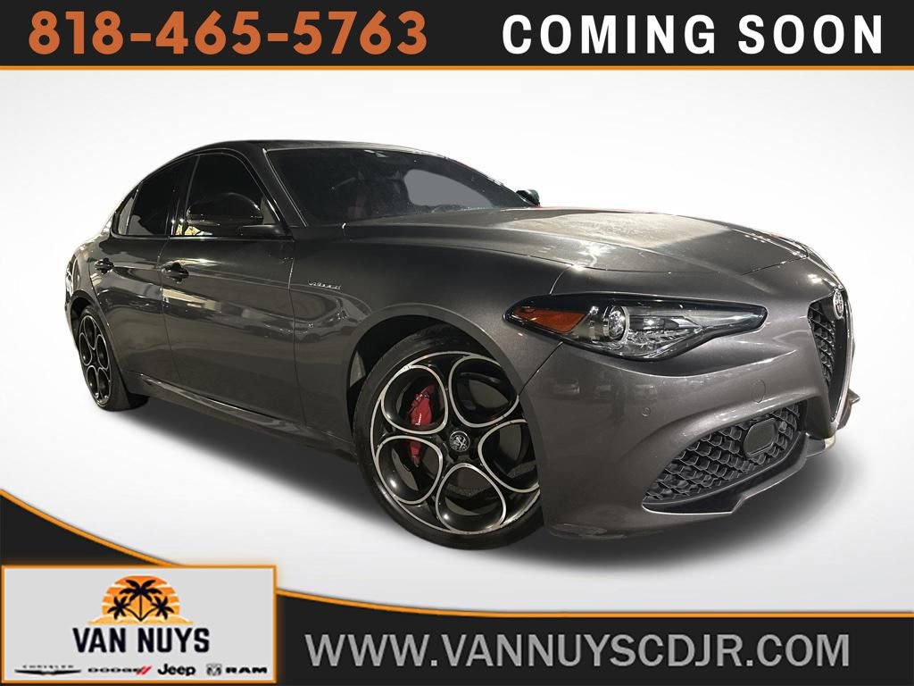 Used 2022 Alfa Romeo Giulia Veloce image 1