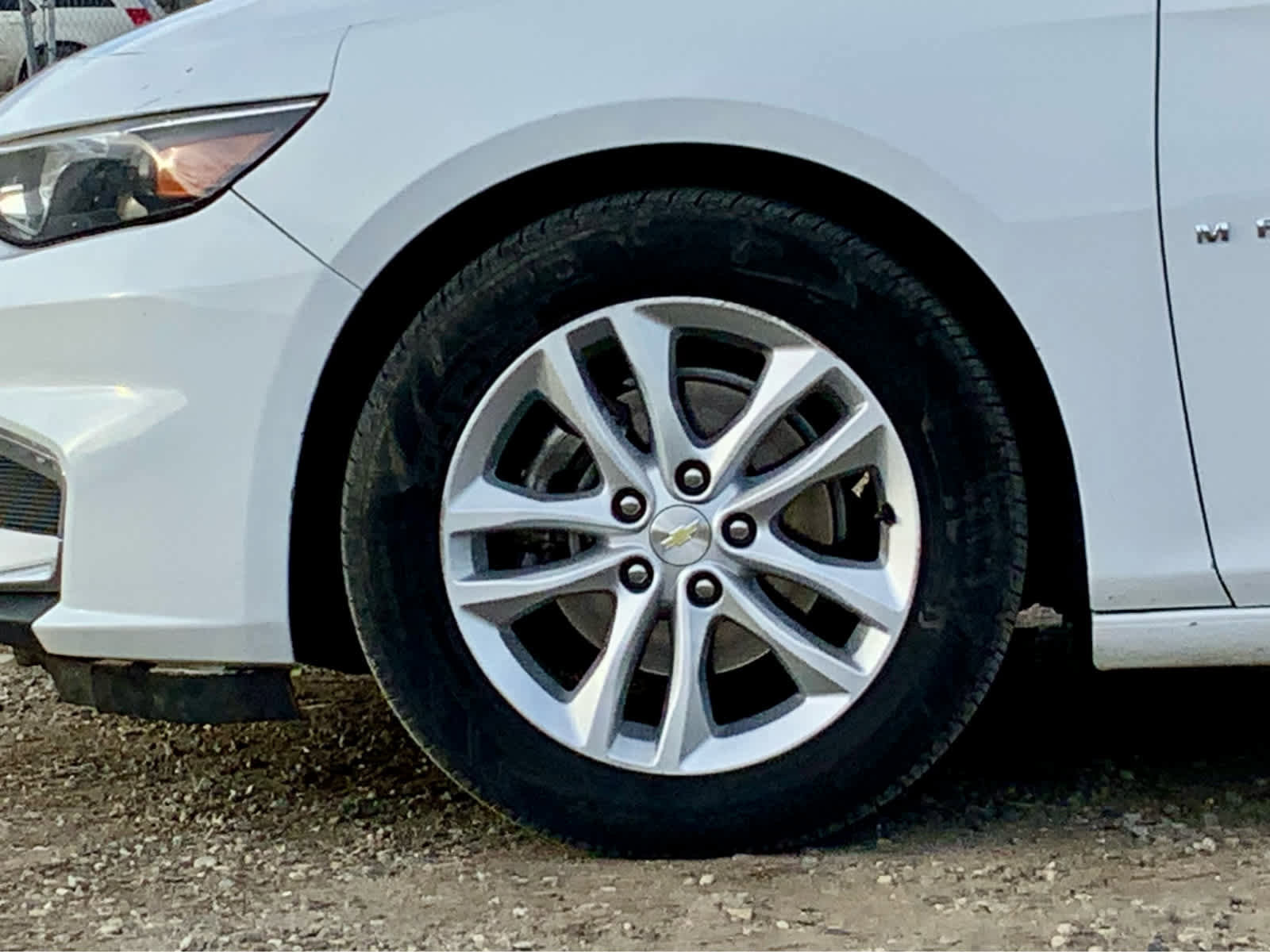Used 2018 Chevrolet Malibu LT image 16