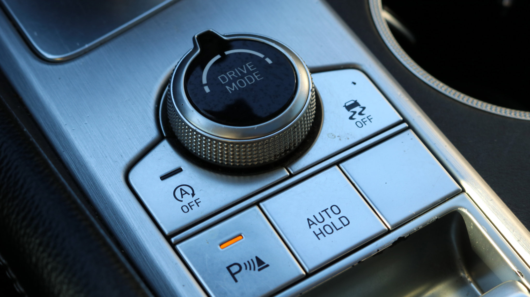 Used 2019 Genesis G70 2.0T Advanced w/ Elite Package image 18