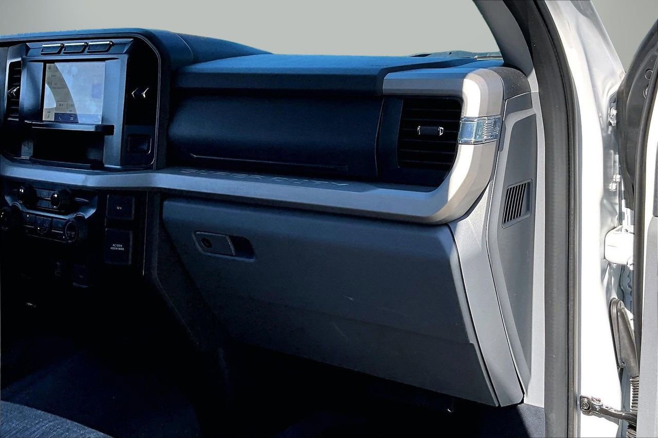 Used 2023 Ford F250 XLT AWD/4WD image 19