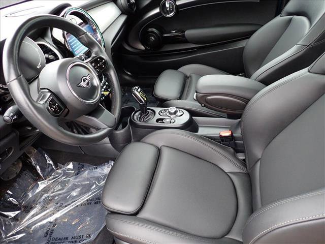 Used 2024 MINI Cooper SE FWD image 9