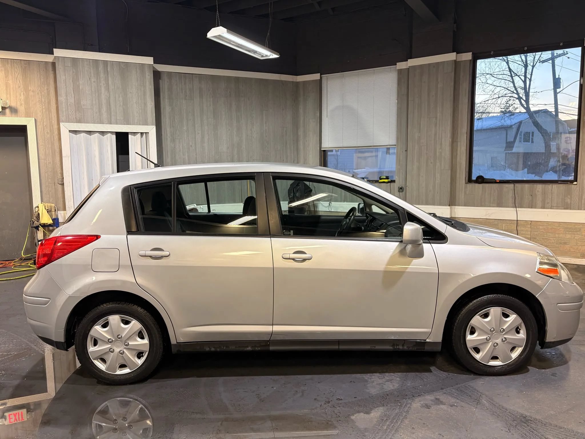 Used 2012 Nissan Versa 1.8 S FWD image 7