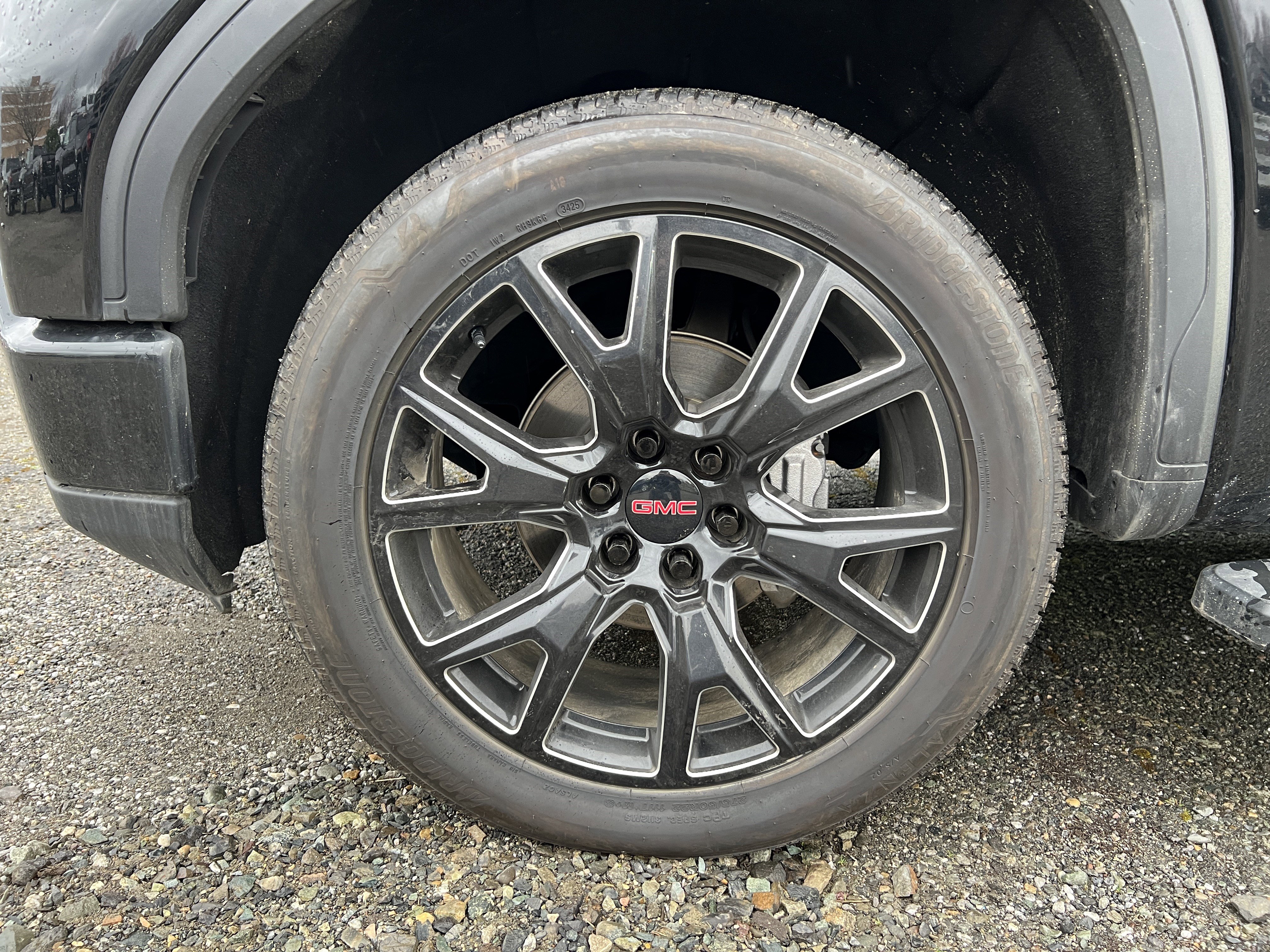 Used 2023 GMC Sierra 1500 Denali w/ Denali Carbonpro Edition AWD/4WD image 11