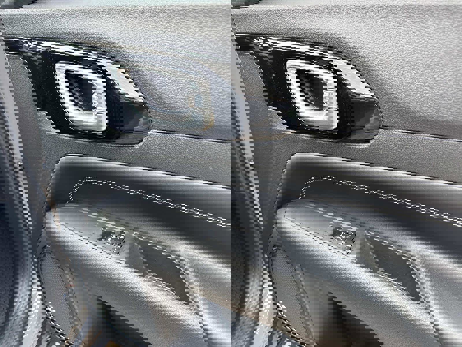 Used 2023 Jeep Compass Altitude w/ Sun and Sound Group image 25