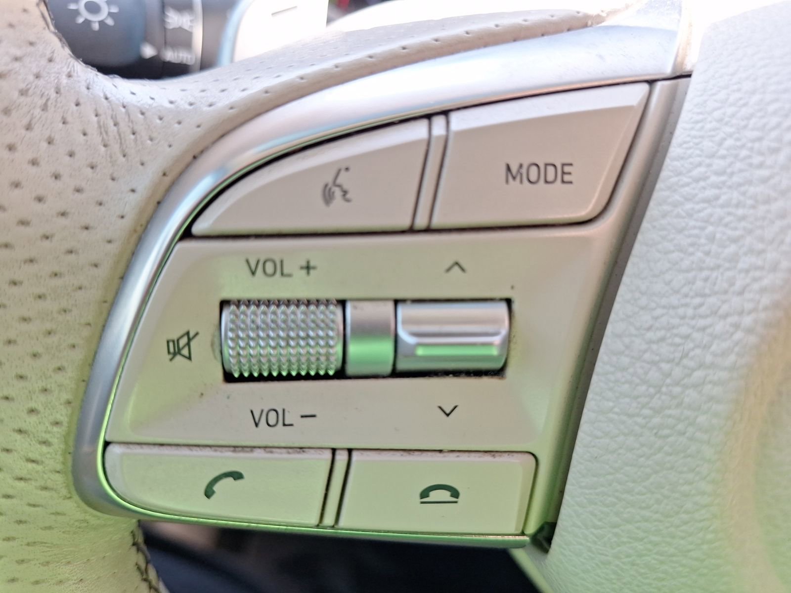 Used 2019 Genesis G70 3.3T Design image 21