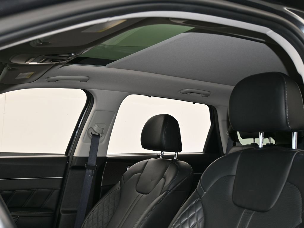 Used 2023 Kia Sorento SX AWD/4WD image 11