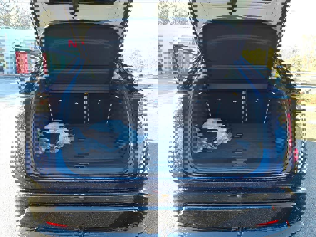 Certified 2023 Nissan Ariya FWD image 16