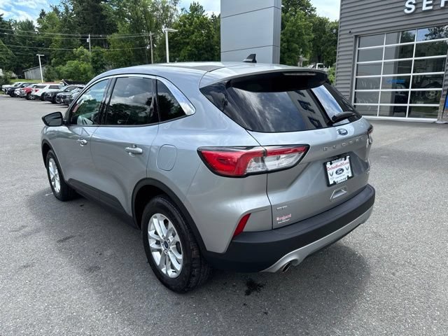 Certified 2022 Ford Escape SE w/ Cold Weather Package AWD/4WD image 8