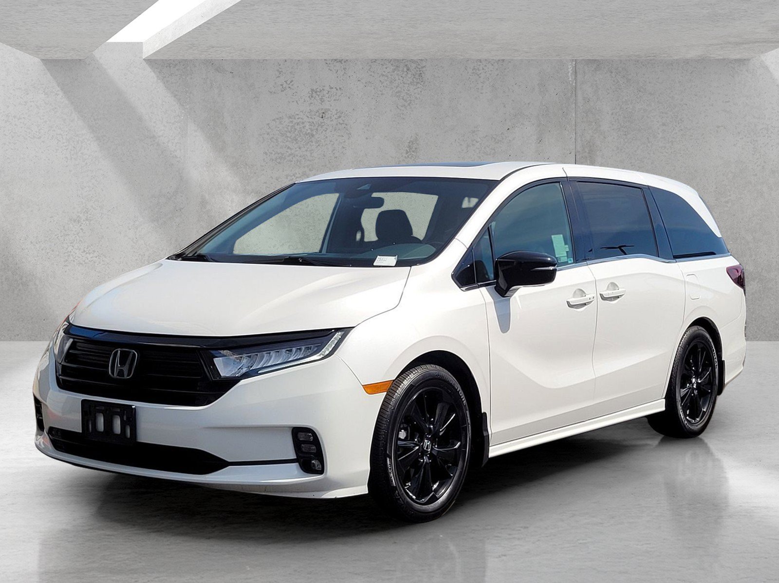 Used 2023 Honda Odyssey Sport image 9