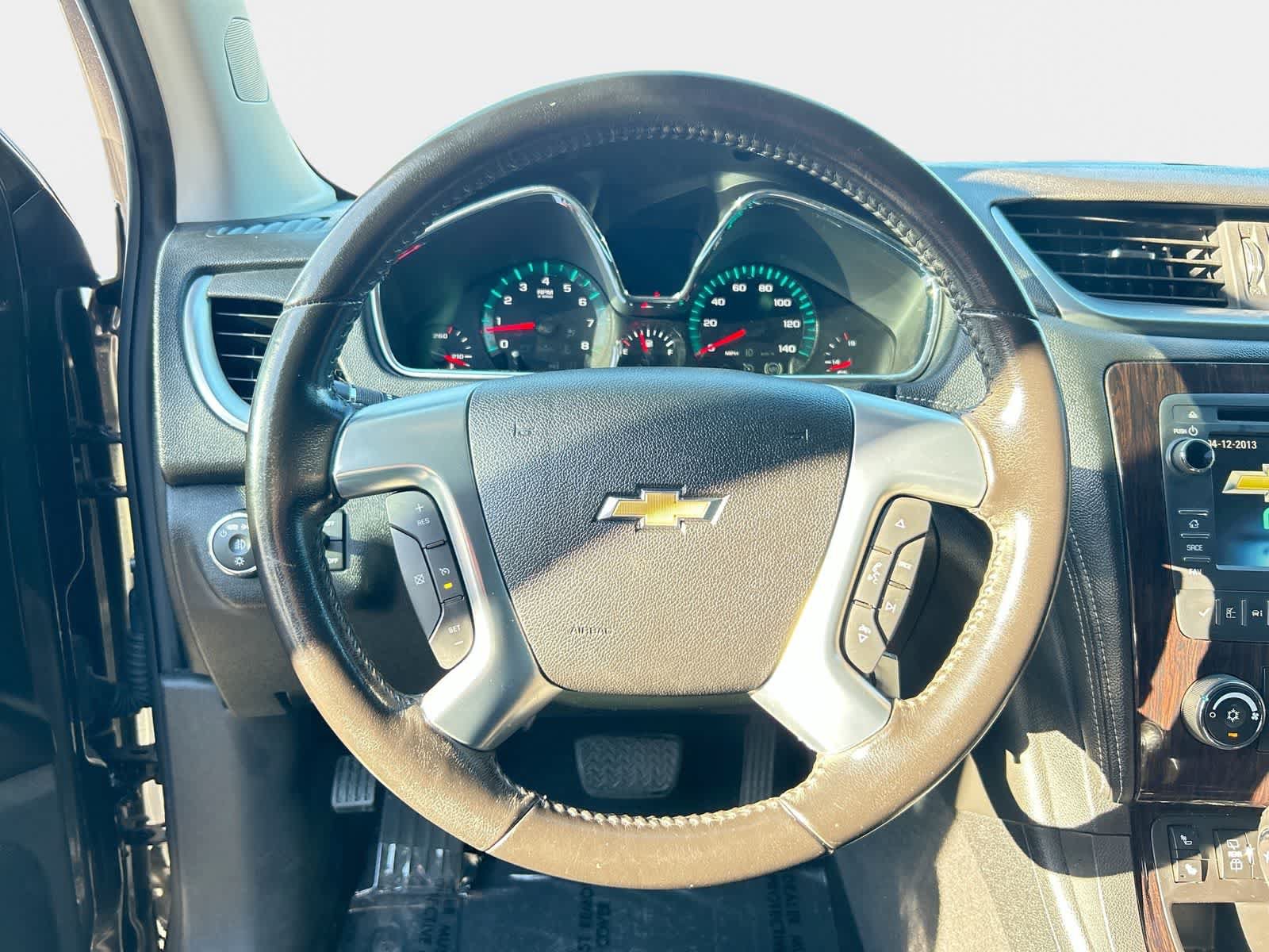 Used 2016 Chevrolet Traverse LT w/ Style and Technology Package FWD image 16