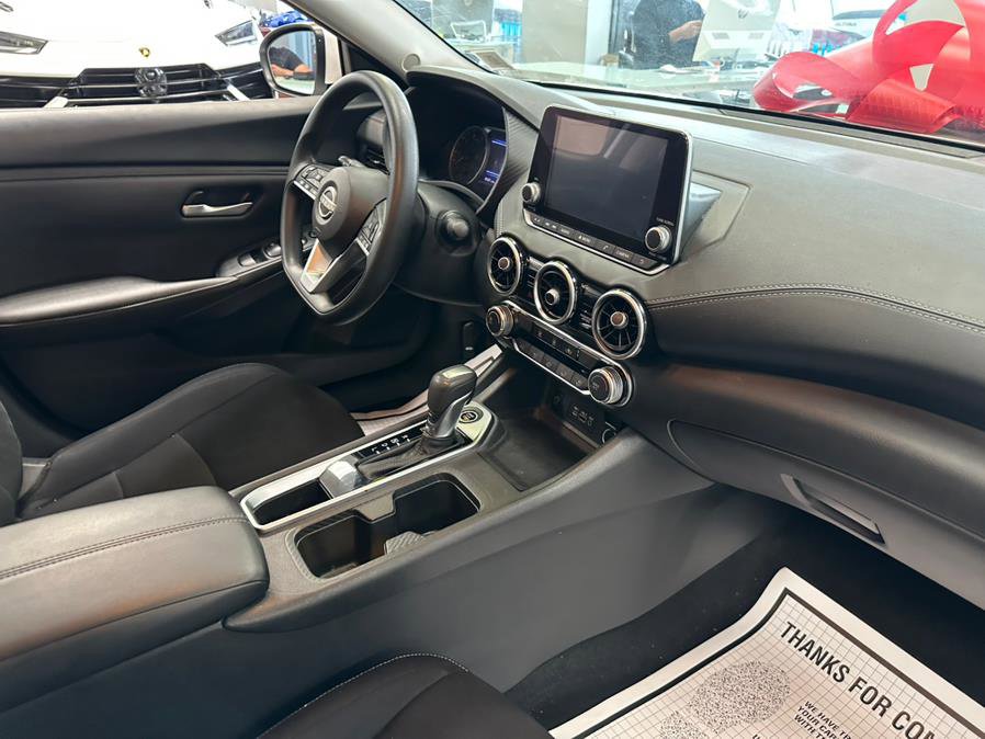 Used 2024 Nissan Sentra SV FWD image 24
