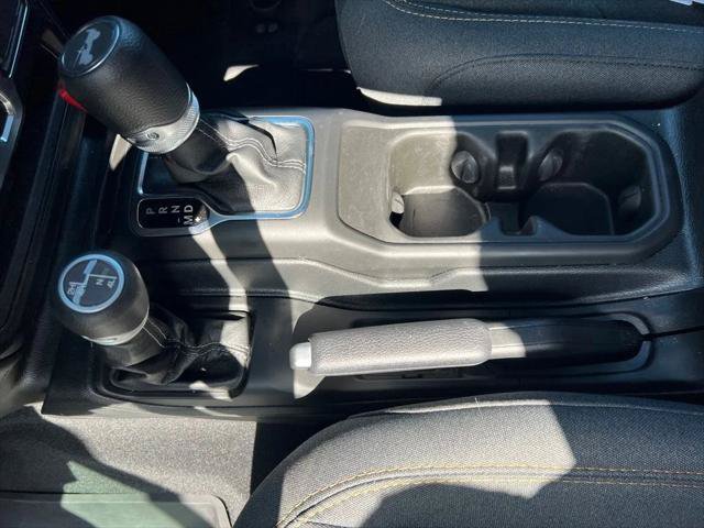 Certified 2025 Jeep Wrangler Sport AWD/4WD image 26