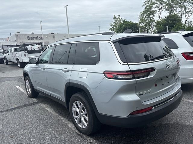 Used 2022 Jeep Grand Cherokee L Limited AWD/4WD image 10
