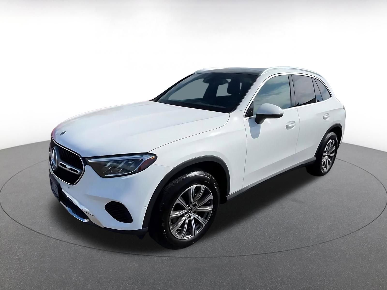 Used 2024 Mercedes-Benz GLC 300 GLC 300 image 8